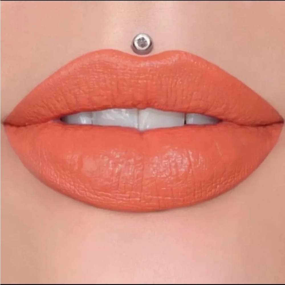 JEFFREE STAR 2 VELOURS LIQUID LIPSTICK GLOSSES 4 VELVET TRAP LIPSTICK BUNDLE - Picture 13 of 14